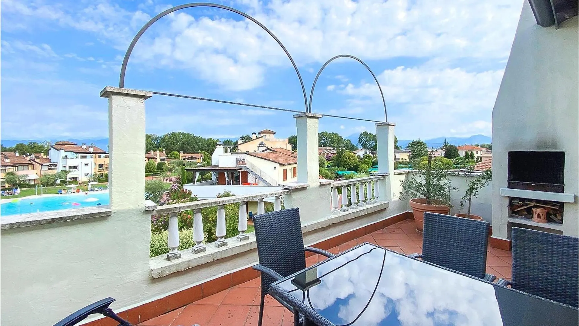 Trilo Superior Apartment Peschiera del Garda