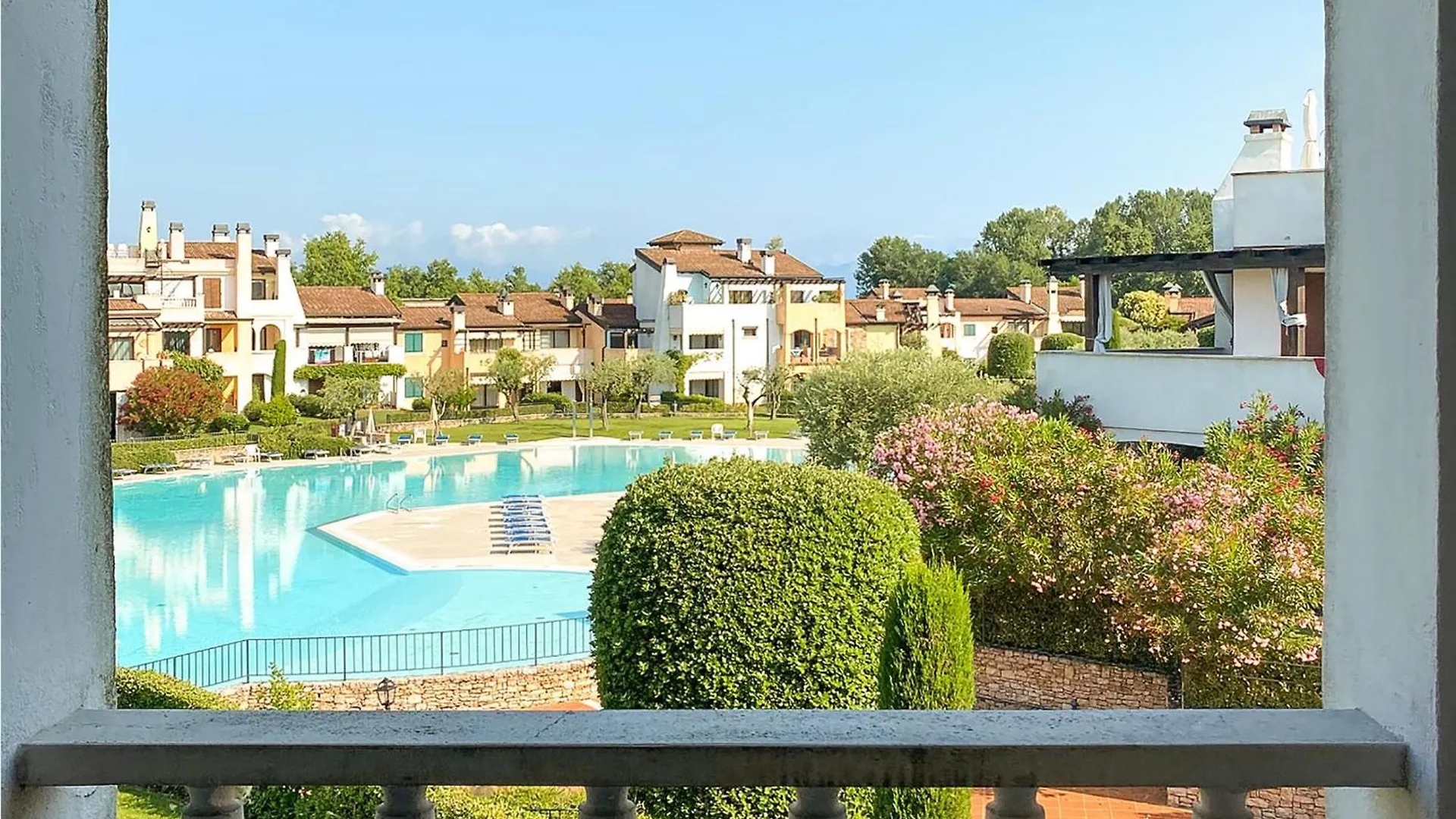 Apartament Trilo Superior Peschiera del Garda 0*,